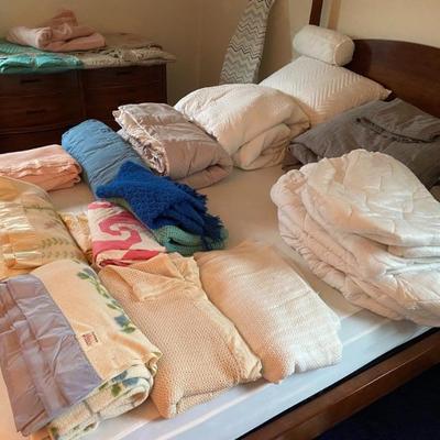 Sheets, linen