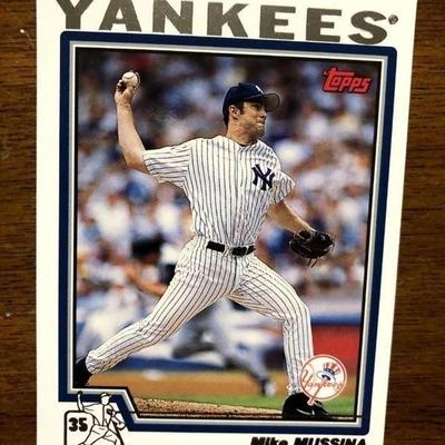 Topps baseball card -  NY Yankees Paul Mussina