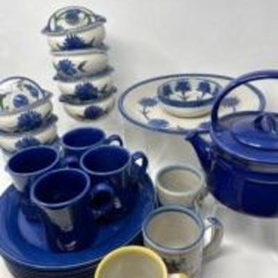 retro blue dinnerware