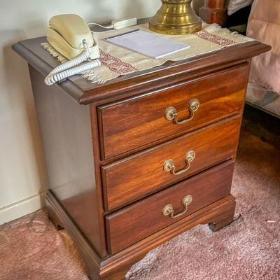 End table 3 drawers