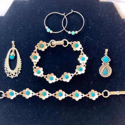 HFF003 Vintage SS Turquoise Pendants, Bracelets