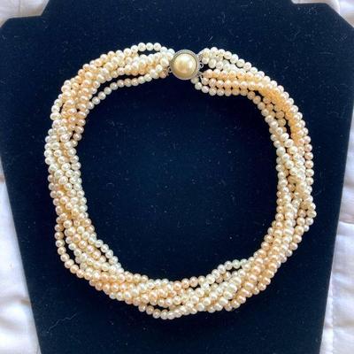 HFF011 Genuine Pearl Twisted Choker