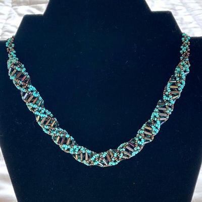 HFF002 â€œDNAâ€ Necklace