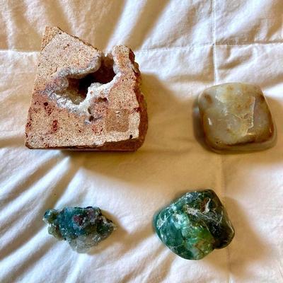 HFF079 4 Crystals - Kauai Calcite, Emerald...