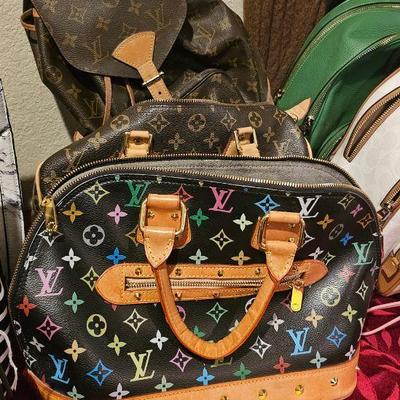 LV Backpak SOLD Other 2 NOT REAL!!