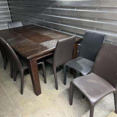 FTH477- Rustic Table With Leaf & 6 Leather Like Chairs