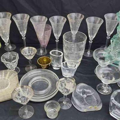FTH033 - Assorted Glassware