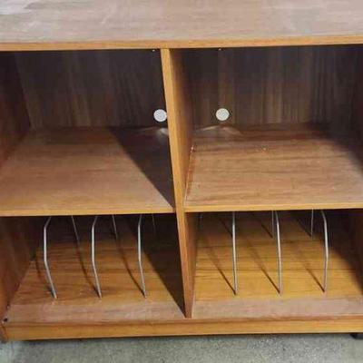 FTH433 - Bookshelf/Utility Storage