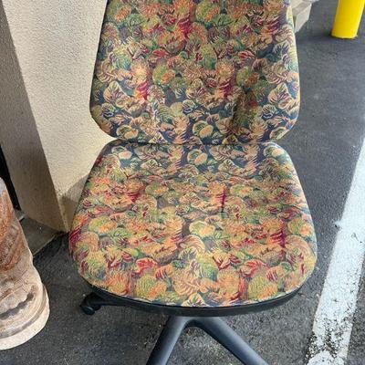 FTH391- Armless Office Chair