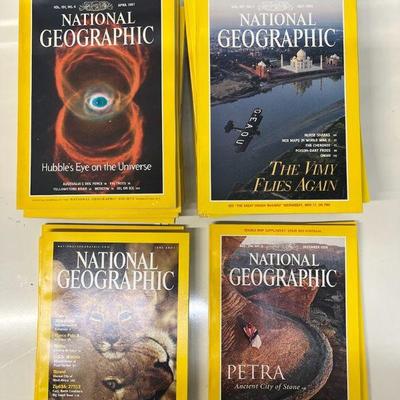 FTH058- Assorted National Geographic Magazines 