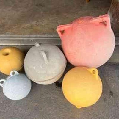 FTH395- Assorted Vintage Fishing Buoys