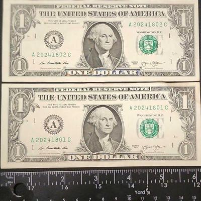FTH414 - US Dollar One-Dollar Bill Sequential Serial Numbers (2) 