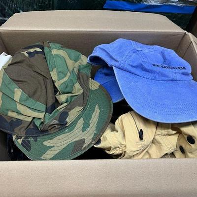 FTH510 Box Of Baseball Caps