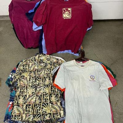 FTH340- Mystery Lot Of Mens Shirts & T-Shirts