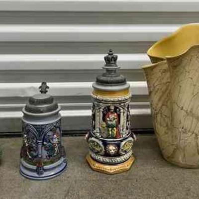 FTH255 German Steins & Glass Vase