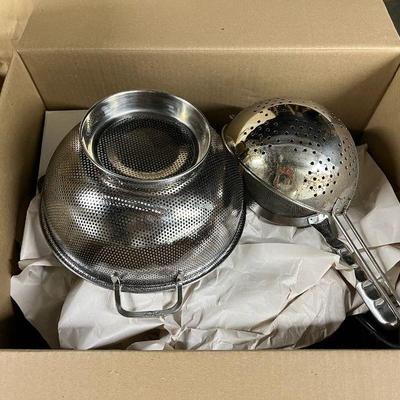 FTH196 Waring Commercial Belgian Waffle Maker, Panasonic Rice Cooker & More!
