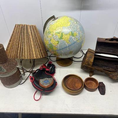 FTH287- Assorted Vintage Decor