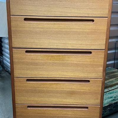 FTH432- Made In Denmark Wooden (6) Drawer Dresser