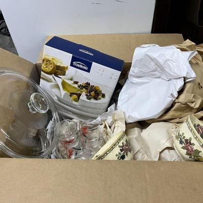 FTH494 Mystery Box Of Dishes