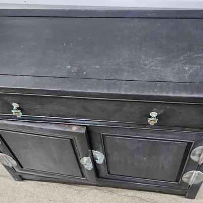 FTH444 - Black Finished Nightstand