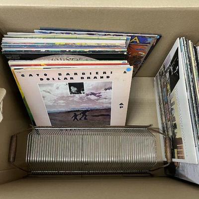 FTH192 Vinyl Records & Metal Rack