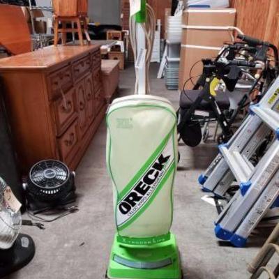 #3018 â€¢ Oreck Vacuum
