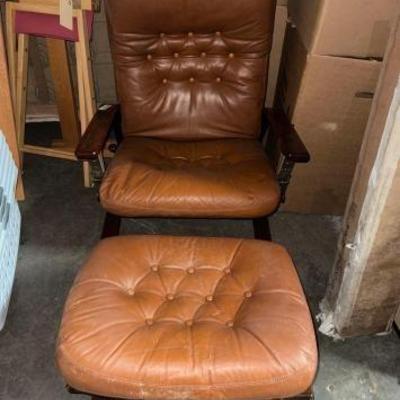 #2250 â€¢ Chair and Matching Foot Rest
