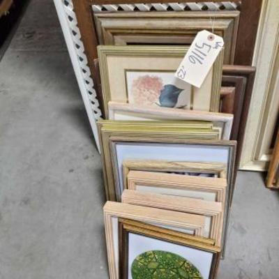 #5116 â€¢ 23 Picture Frames
