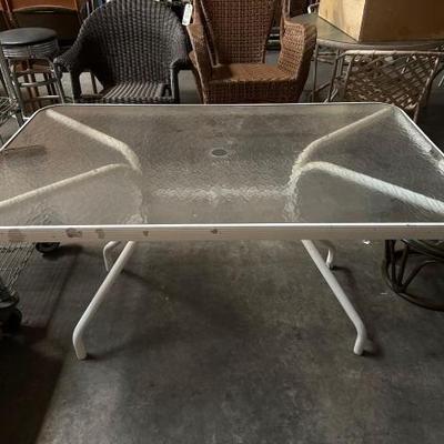 #2322 â€¢ Patio Table
