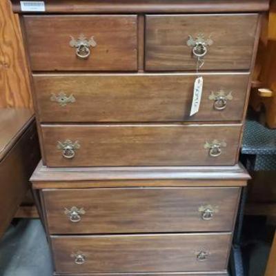 #5096 â€¢ Dresser
