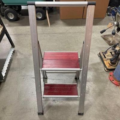 #3068 â€¢ 2 Tier Step Stool
