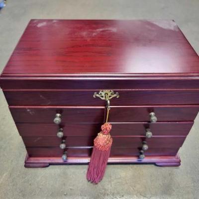 #2056 â€¢ Jewelry Box
