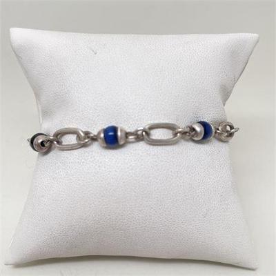 Lot 032   6 Bid(s)
Sterling Silver and Blue Star Sapphire Bead Bracelet
