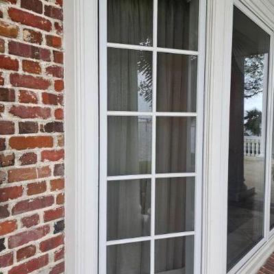 https://auctions4america.proxibid.com/Auctions-4-America/The-Famous-White-House-Demolition-Sale-Auction/event-catalog/253989