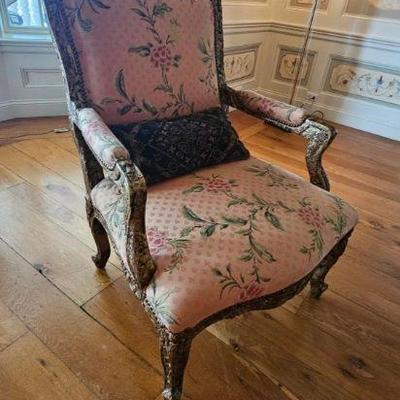 https://auctions4america.proxibid.com/Auctions-4-America/The-Famous-White-House-Demolition-Sale-Auction/event-catalog/253989