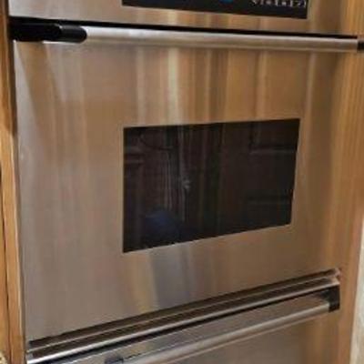 https://auctions4america.proxibid.com/Auctions-4-America/The-Famous-White-House-Demolition-Sale-Auction/event-catalog/253989