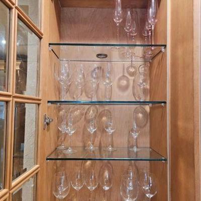 https://auctions4america.proxibid.com/Auctions-4-America/The-Famous-White-House-Demolition-Sale-Auction/event-catalog/253989