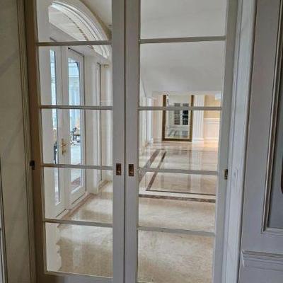 https://auctions4america.proxibid.com/Auctions-4-America/The-Famous-White-House-Demolition-Sale-Auction/event-catalog/253989