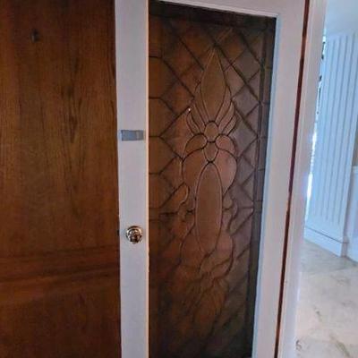 https://auctions4america.proxibid.com/Auctions-4-America/The-Famous-White-House-Demolition-Sale-Auction/event-catalog/253989