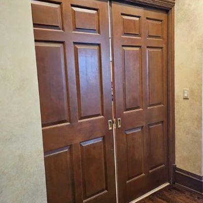 https://auctions4america.proxibid.com/Auctions-4-America/The-Famous-White-House-Demolition-Sale-Auction/event-catalog/253989
