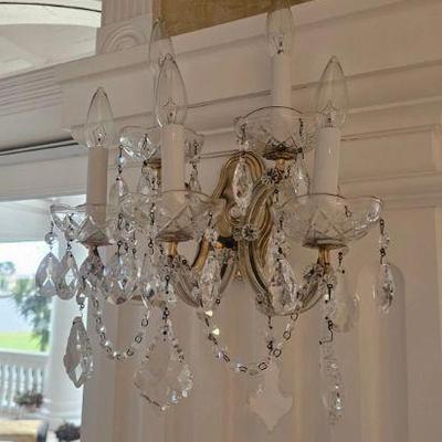 https://auctions4america.proxibid.com/Auctions-4-America/The-Famous-White-House-Demolition-Sale-Auction/event-catalog/253989