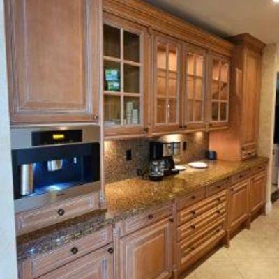 https://auctions4america.proxibid.com/Auctions-4-America/The-Famous-White-House-Demolition-Sale-Auction/event-catalog/253989