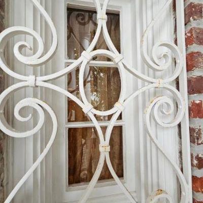 https://auctions4america.proxibid.com/Auctions-4-America/The-Famous-White-House-Demolition-Sale-Auction/event-catalog/253989