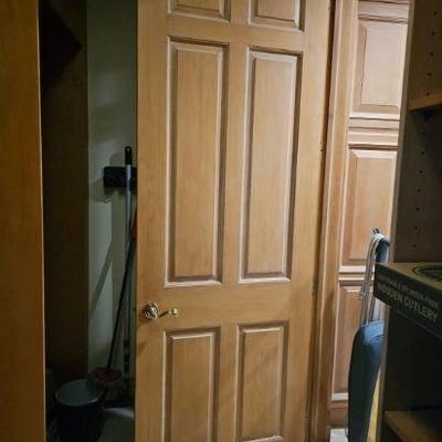 https://auctions4america.proxibid.com/Auctions-4-America/The-Famous-White-House-Demolition-Sale-Auction/event-catalog/253989