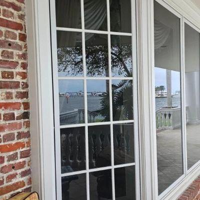 https://auctions4america.proxibid.com/Auctions-4-America/The-Famous-White-House-Demolition-Sale-Auction/event-catalog/253989