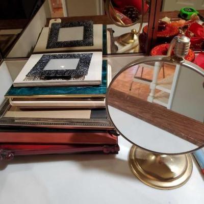 #1592 â€¢ Picture Frames and Mirror

