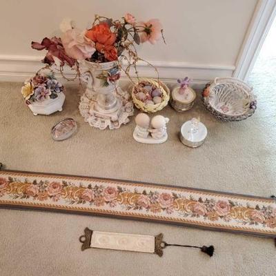 #2035 â€¢ Wall Decor, Vases with Flowers, Music Boxes, Collectable Baskets
