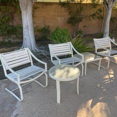 #3002 â€¢ 3 Patio Chairs and 2 End Tables
