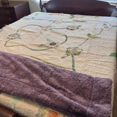 Bedding - quilt 