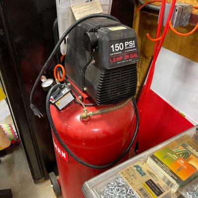 Vertical air compressor 